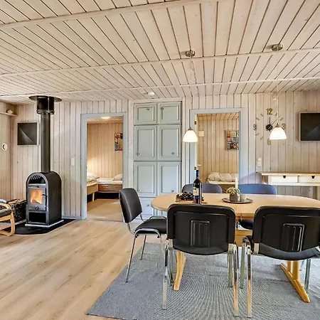 Pet Friendly In With Kitchen Ferienhaus Ansager